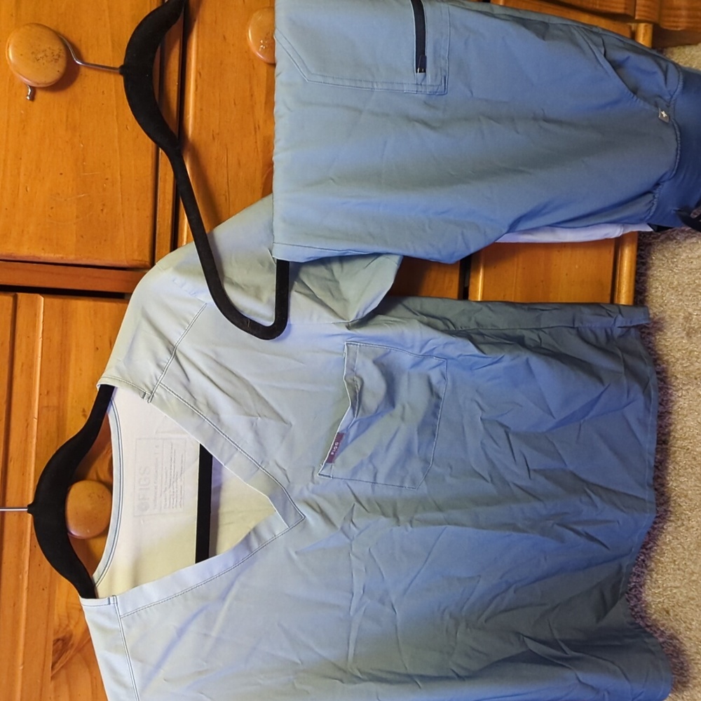 Figs gradient blue set size small
